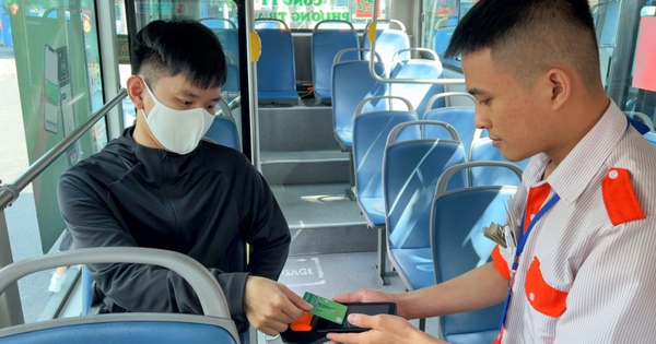 TPHCM thí điểm bỏ vé giấy trên 16 tuyến xe buýt