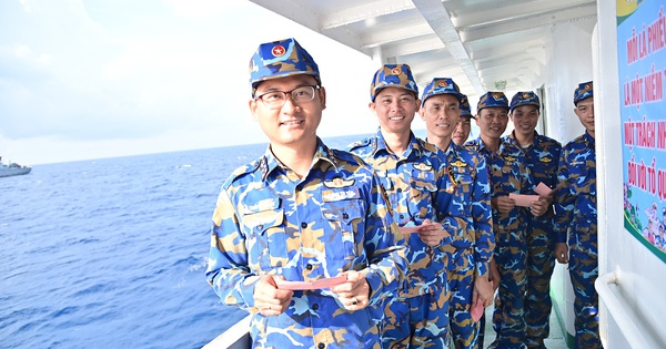 15 ngày đưa lá phiếu ra nhà giàn DK1