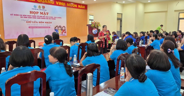 Trang bị kiến thức xây dựng gia đình hạnh phúc cho lao động nữ