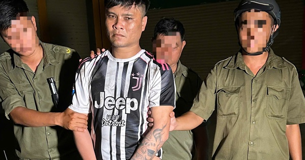 Tưởng chỉ vi phạm giao thông, CSGT phát hiện đối tượng lộ thêm hành vi nguy hiểm