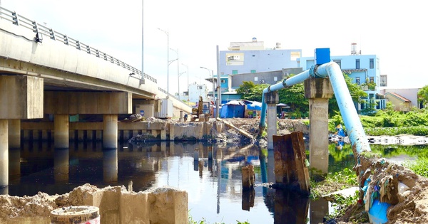 Dự án kênh dài nhất TPHCM chậm tiến độ vì thiếu chỗ… đổ đất