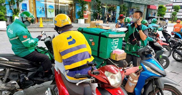 Giá xăng biến động, Grab, Be và ShopeeFood chi tiền hỗ trợ cho tài xế