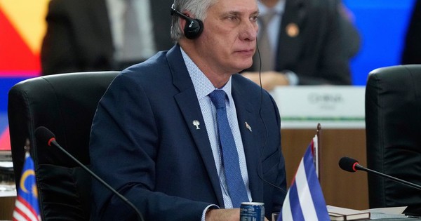 Chủ tịch Cuba thông báo về việc đàm phán với Mỹ