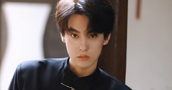 Thêm một "chị dâu cũ" hot girl khuấy đảo, mỹ nam quyết kiện