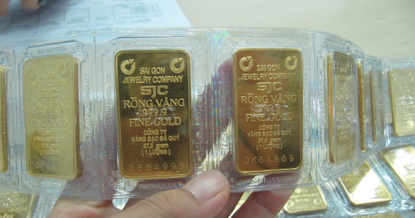 Người mua vàng miếng SJC lỗ gần 8 triệu đồng/lượng chỉ sau vài ngày