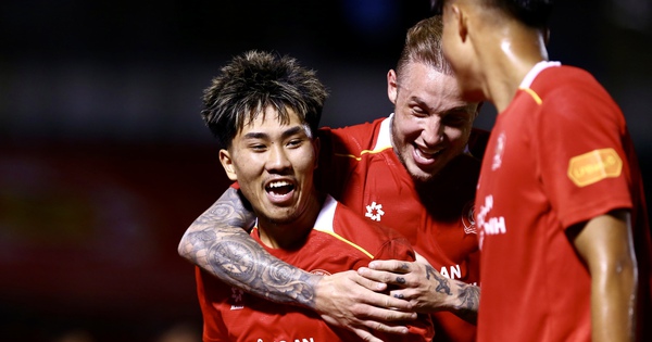 Khoa Ngô ghi bàn bàn duy nhất cho CA TP HCM trong ngày HLV Kim Sang-sik "xem giò"