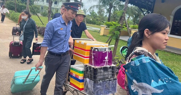 Nhiều đoàn tàu phải thay đổi lịch trình vì sự cố đường sắt đèo Hải Vân