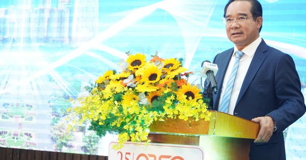 Chủ tịch UBND TPHCM nêu 3 đơn đặt hàng lớn với Công viên phần mềm Quang Trung