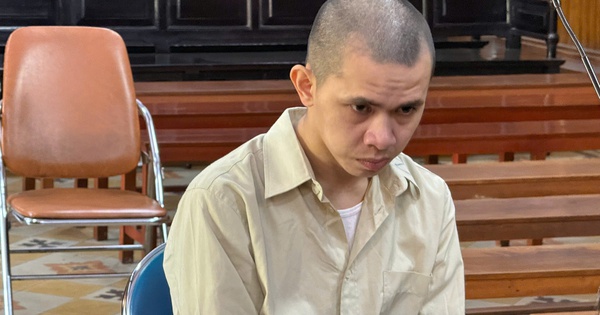 Suýt tước mạng sống của đồng nghiệp vì xô nước đá lúc sáng sớm