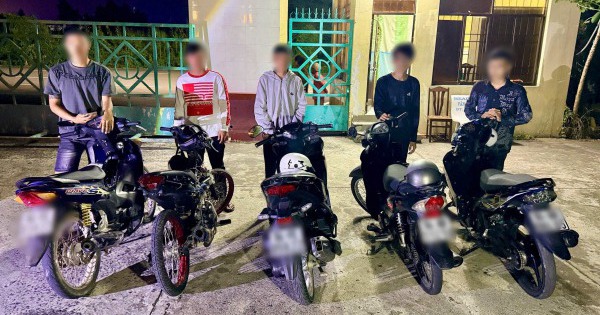 Xử lý nhóm "đua xe" lạng lách, đánh võng gây nguy hiểm trên đường ở Cà Mau