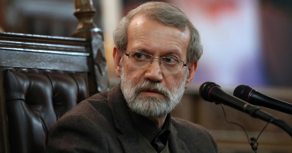 Iran lần đầu tung tên lửa Haj Qassem, đe dọa cho Israel "hối tiếc" vì sát hại ông Larijani