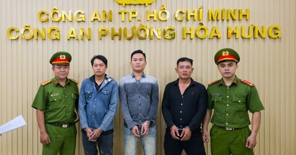 Công an TPHCM bắt khẩn cấp 3 người đánh nhau trong quán cơm