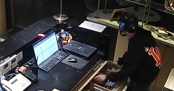 Đột nhập khách sạn ở trung tâm TPHCM trộm tiền