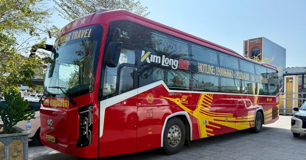 Bị tước giấy kiểm định, xe khách biển số Thanh Hoá vẫn ngang nhiên vào Huế