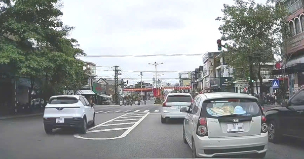 Quảng Trị xử phạt nữ tài xế đi ô tô không đúng làn đường