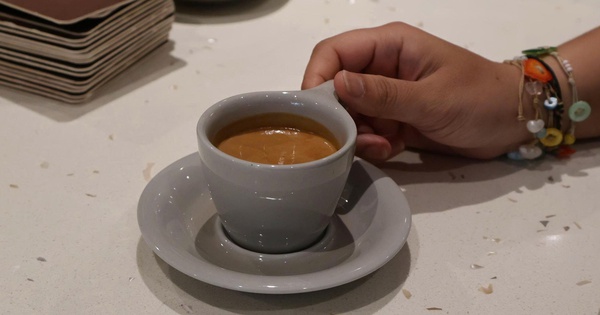 Gu thưởng thức mới của người trẻ từ ly cà phê đặc sản