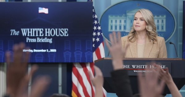 Mỹ bất ngờ phá lệ cũ, "cởi trói" dầu Venezuela