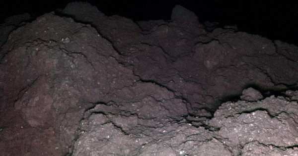 Tàu vũ trụ Nhật đã đến nơi chứa 5 "mảnh ghép" sự sống