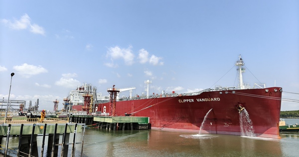 PV GAS nhập gần 38.000 tấn LPG từ Úc, cam kết bảo đảm nguồn cung cho tháng 4