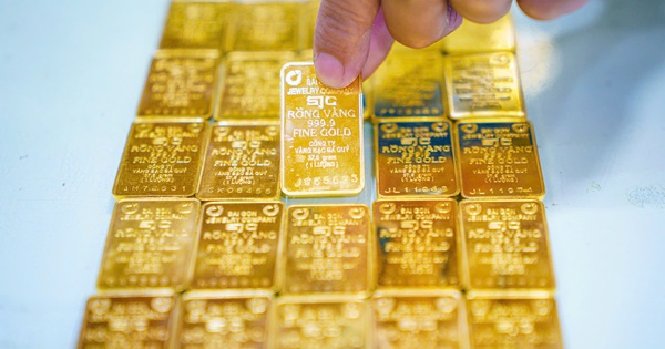 Giá vàng miếng SJC tăng trở lại vào cuối ngày 20-3