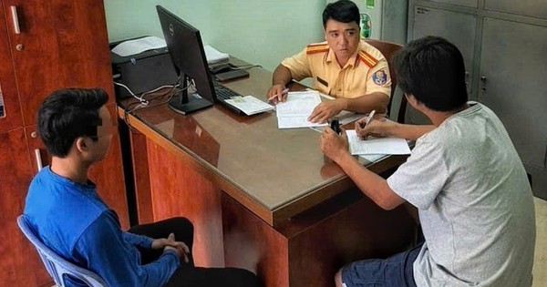 Hai tài xế đánh nhau ở phường Chợ Lớn đã đến trụ sở công an