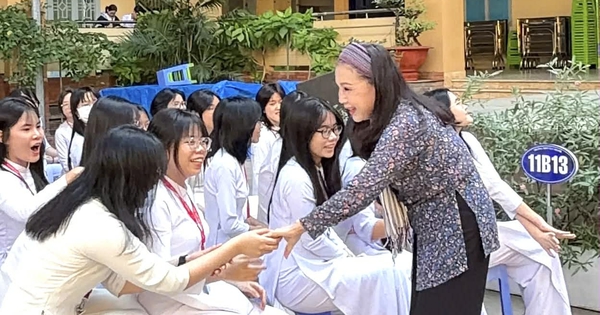 NSND Kim Xuân "truyền lửa" sân khấu học đường 2026