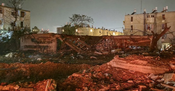 Ẩn ý của Iran khi đánh vào "trái tim hạt nhân" của Israel