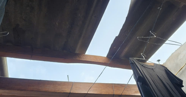 Mưa kèm dông lốc tàn phá hơn 800 ngôi nhà ở Lào Cai, Lai Châu, Điện Biên