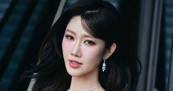 Nhan sắc Thúy Ngân