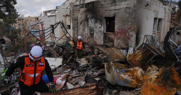 Chiến sự Trung Đông ngày 23-3: Iran đe dọa đóng hoàn toàn Hormuz, rải thủy lôi ở vịnh Ba Tư