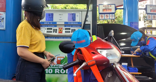 Giá xăng dầu giảm mạnh từ chiều nay 25-3