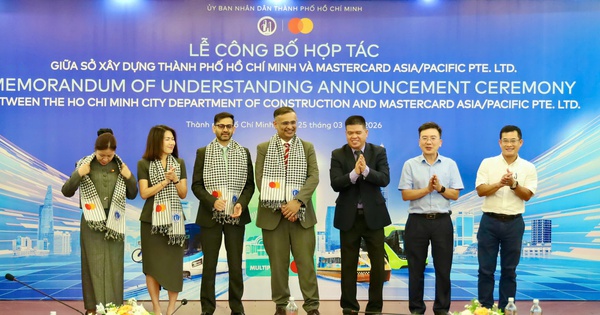 Không cần mang tiền mặt khi đi phương tiện công cộng ở TPHCM