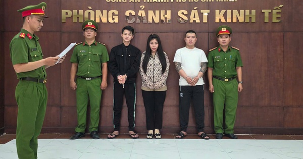 Bất ngờ kiểm tra một căn nhà, Công an TPHCM bắt 3 người