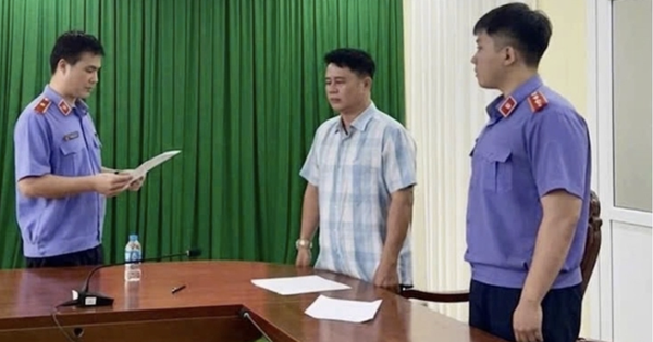 Tước danh hiệu CAND đối với 2 cựu cán bộ công an ở Vĩnh Long