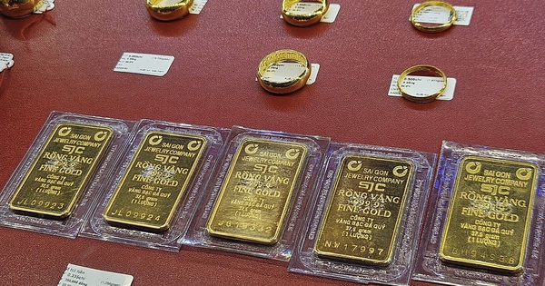 Sáng 26-3, giá vàng miếng SJC, vàng nhẫn biến động mạnh