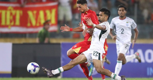 HLV Kim Sang-sik đánh giá cao tân binh Hoàng Hên