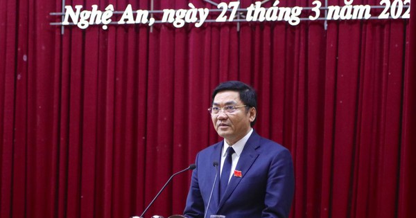 Ông Hoàng Nghĩa Hiếu tái đắc cử Chủ tịch HĐND tỉnh Nghệ An