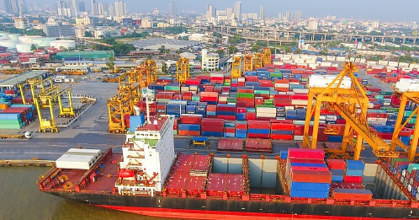 Trụ vững trước biến động bên ngoài