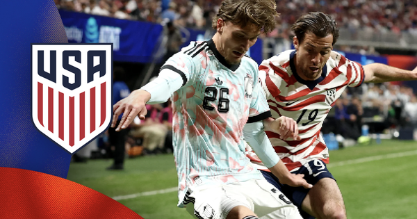 Bỉ phô diễn sức mạnh, thắng nghiền ép đồng chủ nhà World Cup