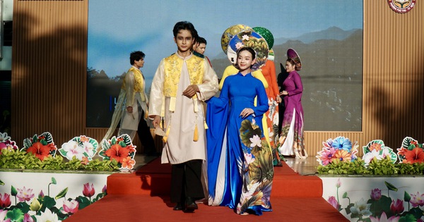Sôi nổi hội thi “Duyên dáng áo dài” phường Phú Thọ, TPHCM
