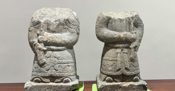 Tìm thấy 2 bức tượng cổ bị mất đầu ở đền Thần