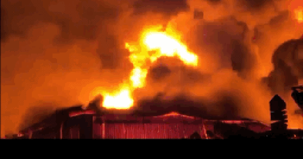 Cháy lớn tại kho xưởng gần bệnh viện K Tân Triều, Hà Nội