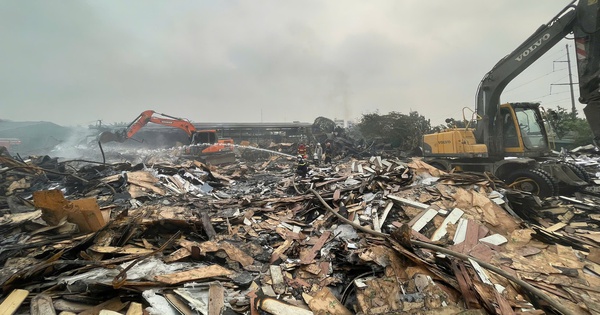 Phát hiện 1 thi thể nạn nhân trong vụ cháy kho xưởng gần bệnh viện K Tân Triều