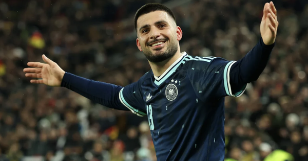 Sao dự bị lập công phút 88, Đức thắng nghẹt thở Ghana