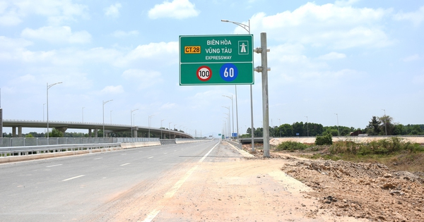 CLIP: Cận cảnh tuyến cao tốc Biên Hòa - Vũng Tàu tiếp tục 