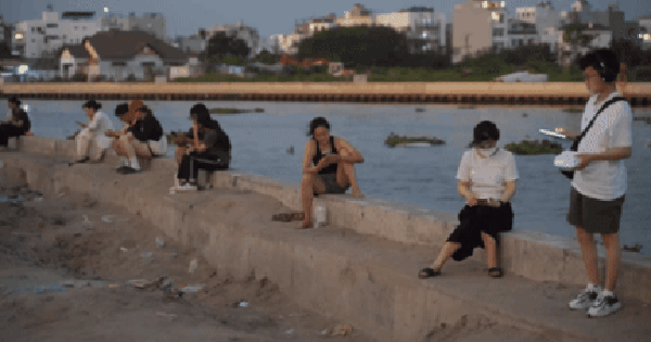 VIDEO: "Biển Gò Vấp” hút khách song tiềm ẩn nguy cơ mất an toàn
