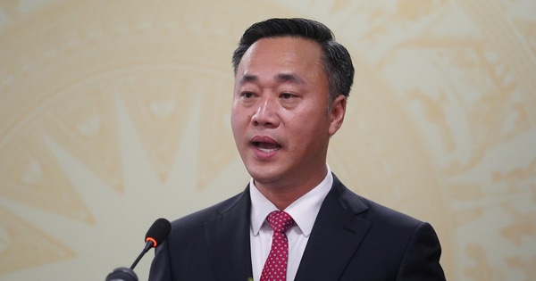 Ông Nguyễn Việt Hùng được bầu giữ chức Chủ tịch UBND tỉnh Khánh Hòa