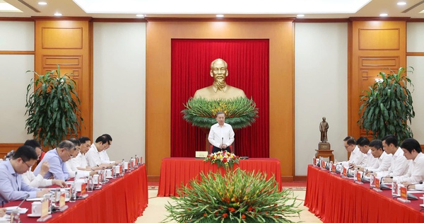 Hiện thực hóa khát vọng phát triển đất nước: "Lá chắn kép" bảo đảm phát triển