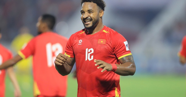 Xuân Son lấy lại bản năng "săn bàn" trong màu áo tuyển Việt Nam