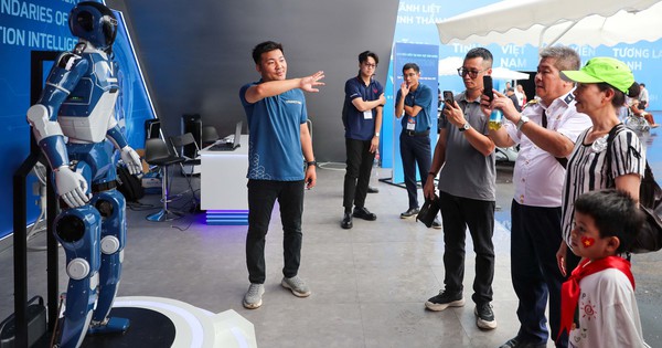 HIỆN THỰC HÓA KHÁT VỌNG PHÁT TRIỂN ĐẤT NƯỚC: Kiên định hai mục tiêu chiến lược 100 năm